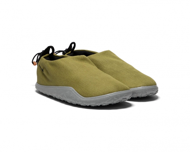 Abbraccia il comfort con la Nike ACG Air Moc rivestita in pelle scamosciata